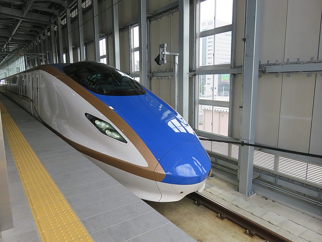 JR西日本、2022年3月のダイヤ改正で「かがやき」定期列車を削減、臨時列車に変更