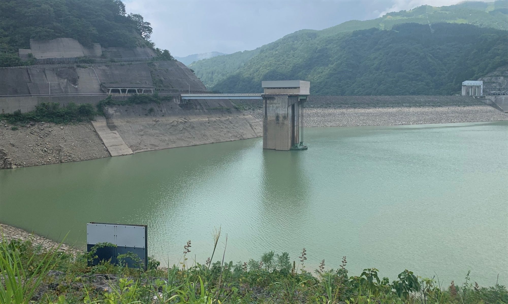【独自】「ダム貯水率66％」で小池都知事が節水を呼び掛けたので、石川県・手取川ダムを調べると、45％だった