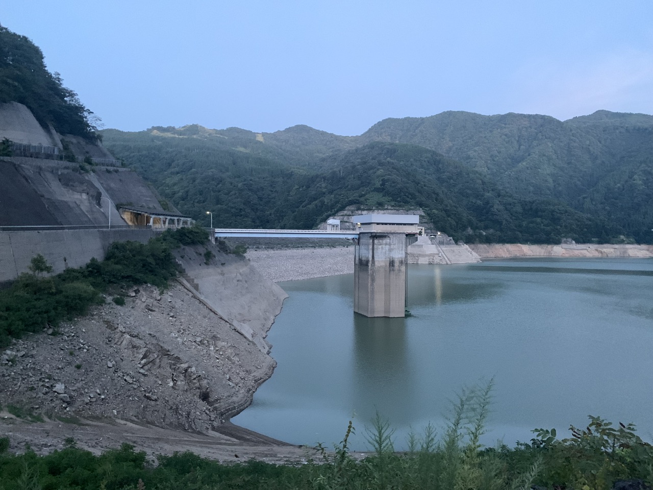 【続報②】石川県最大の手取川ダム、貯水率が35％に／毎日1ポイント強ずつ低下／この先は晴れ予報続き